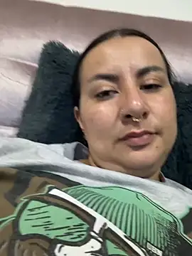 Abril Luv online show from 3, 3, 2026