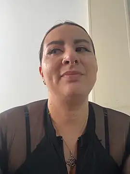 Abril Luv online show from 16, 2, 2026