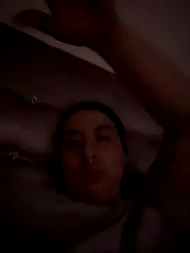 Abril Luv online show from 22, 12, 2025