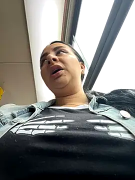 Abril Luv online show from 23, 10, 2025