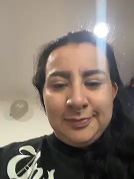 Abril Luv online show from 23, 2, 2026