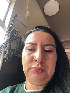 Snapshot of Abril_Luv chatting on 12, 7, 2026 Abril Luv online show from 12, 7, 2026
