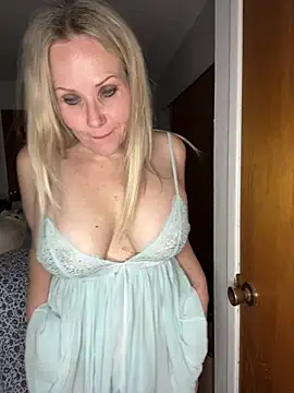 Sexual Lovable Doll online show from 23, 3, 2025