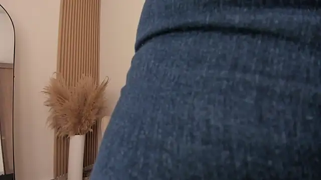 Snapshot of wandathompson_ chatting on 11, 9, 2025 wandathompson online show from 11, 9, 2025