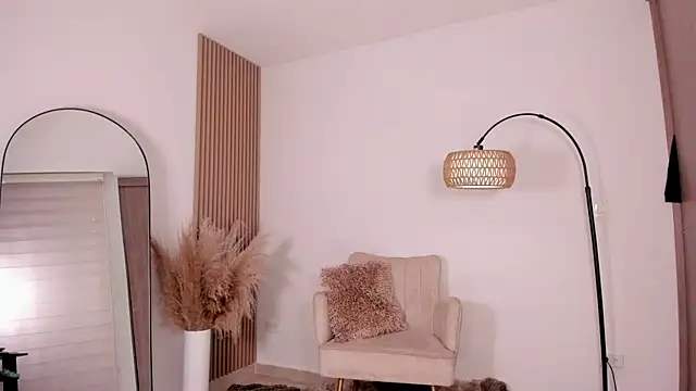 Snapshot of wandathompson_ chatting on 6, 3, 2025 wandathompson online show from 6, 3, 2025