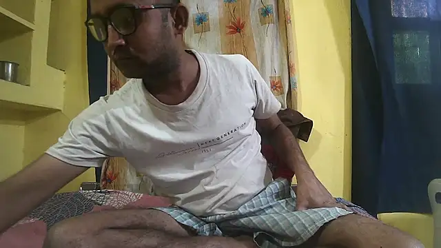 Snapshot of Cute_boy2000 chatting on 7, 3, 2025 Cute boy2000 online show from 7, 3, 2025