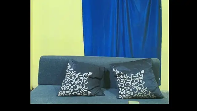 Snapshot of Cute_boy2000 chatting on 25, 11, 2025 Cute boy2000 online show from 25, 11, 2025