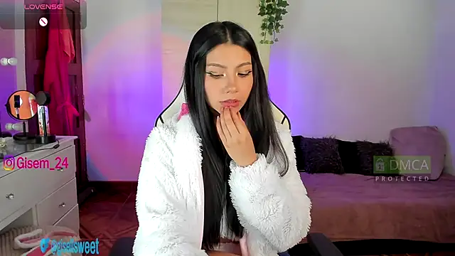 Gisell1501997 online show from 27, 10, 2025