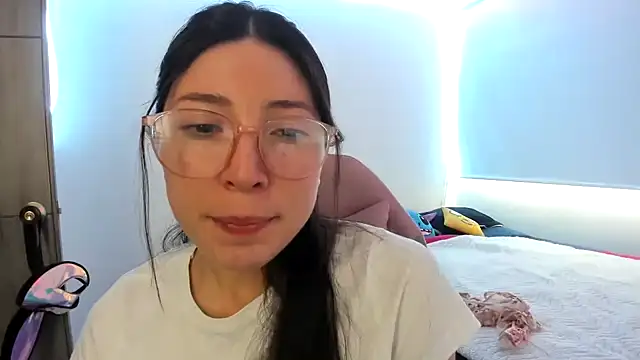 Spit queen online show from 3, 1, 2025