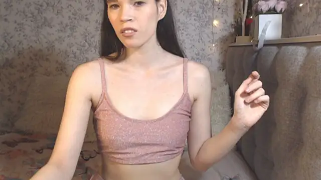 Nicole-Petite online show from 18, 12, 2024