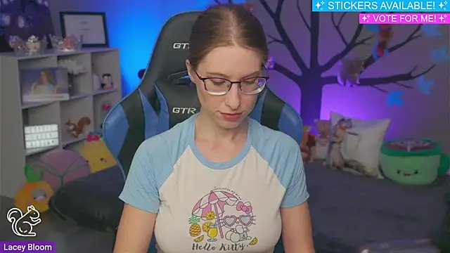 TheLaceyBloom online show from 9, 1, 2025