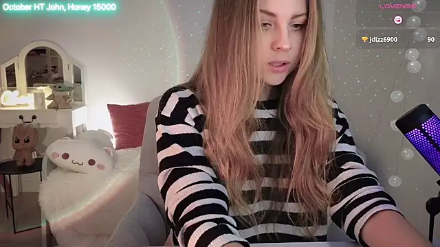 Snapshot of ImKeira chatting on 10, 10, 2025 ImKeira online show from 10, 10, 2025