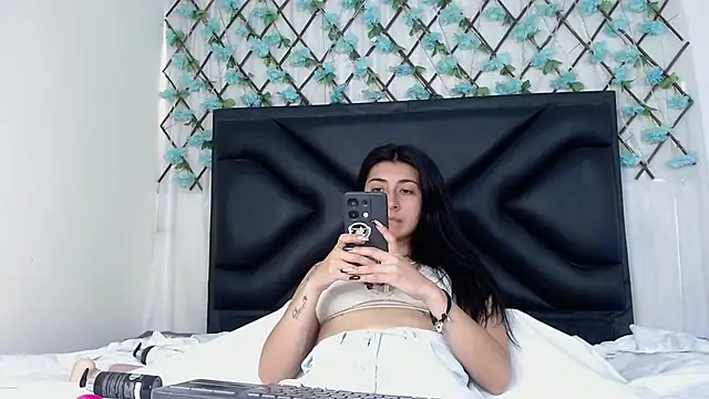 EmmaWilliamss online show from 28, 9, 2025