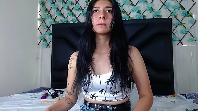 EmmaWilliamss online show from 18, 11, 2025