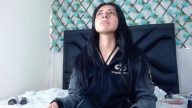 EmmaWilliamss online show from 28, 11, 2025