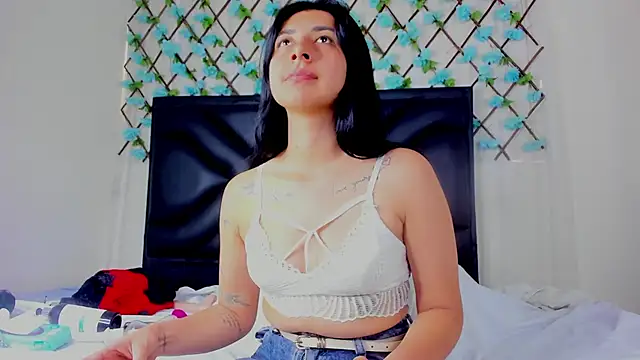EmmaWilliamss online show from 8, 6, 2026
