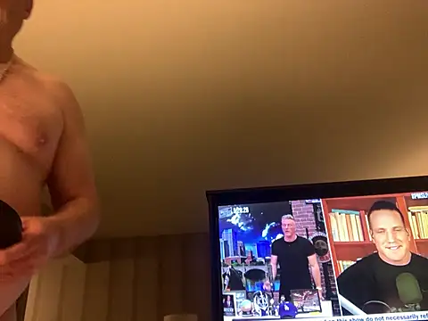 Snapshot of iwantutocum1X chatting on 29, 5, 2026 iwantutocum1X online show from 29, 5, 2026