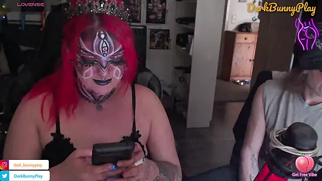 Snapshot of DarkBunnyPlay chatting on 2, 3, 2025 DarkBunnyPlay online show from 2, 3, 2025