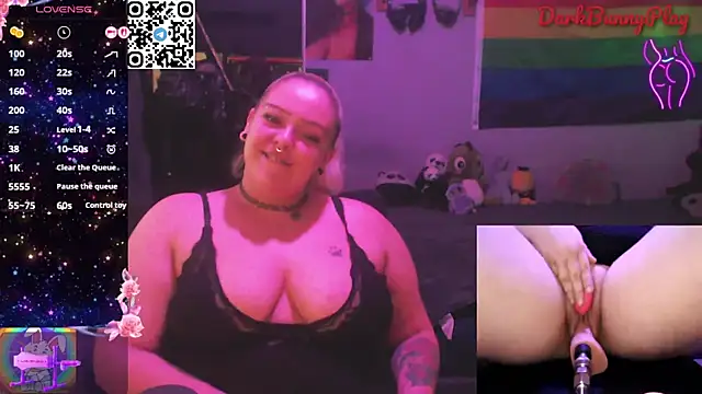 Snapshot of DarkBunnyPlay chatting on 3, 12, 2025 DarkBunnyPlay online show from 3, 12, 2025