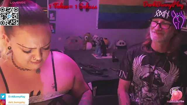 Snapshot of DarkBunnyPlay chatting on 25, 9, 2025 DarkBunnyPlay online show from 25, 9, 2025