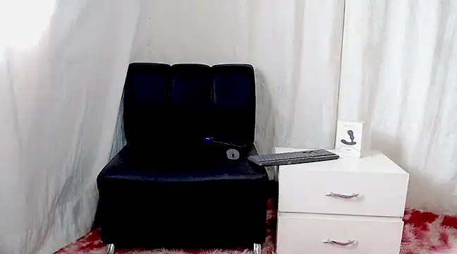 Astrid  V  online show from 18, 2, 2025