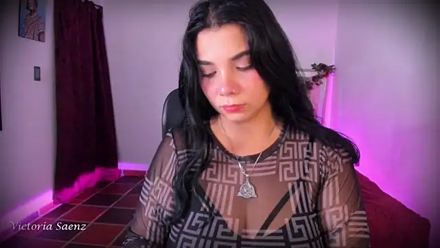 victoriaasaenz  online show from 1, 4, 2026