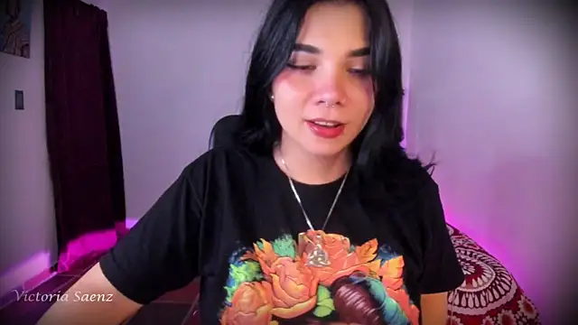 victoriaasaenz  online show from 9, 4, 2026