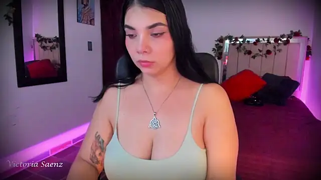 victoriaasaenz  online show from 5, 3, 2026