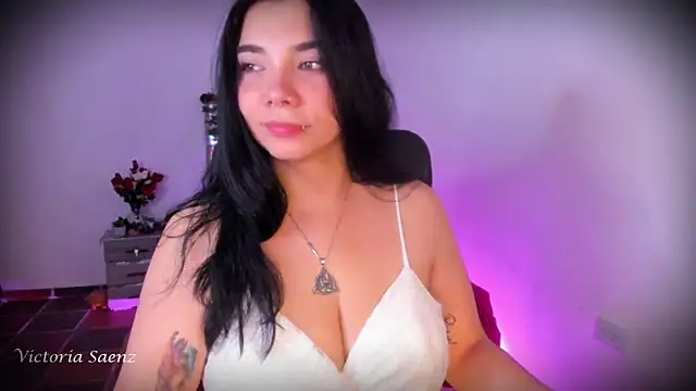 victoriaasaenz  online show from 21, 5, 2026
