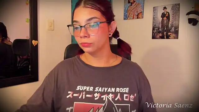 victoriaasaenz  online show from 20, 3, 2025