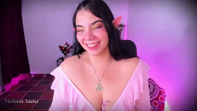 victoriaasaenz  online show from 10, 5, 2026