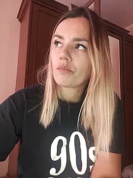 KrissSexi online show from 10, 10, 2025