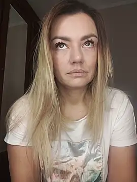 KrissSexi online show from 14, 11, 2025