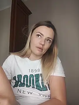 KrissSexi online show from 7, 11, 2025