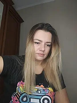 KrissSexi online show from 5, 12, 2025