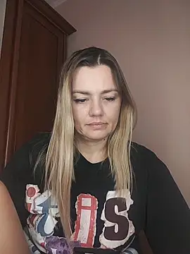 KrissSexi online show from 27, 11, 2025