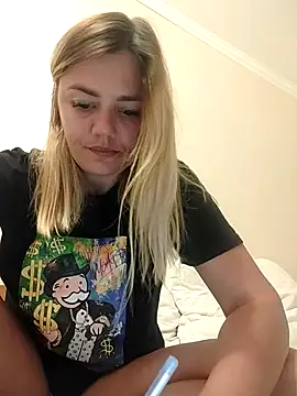 KrissSexi online show from 24, 9, 2025