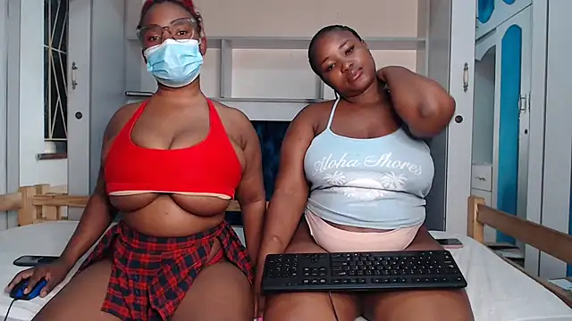 SexyAmeena2002 online show from 14, 1, 2026