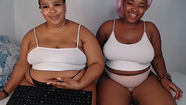 SexyAmeena2002 online show from 2, 3, 2026