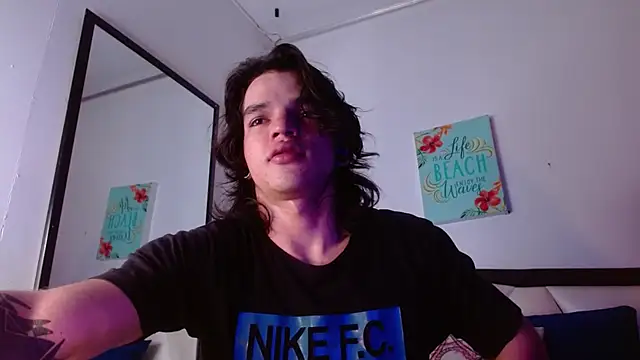 Snapshot of AlbertBernal69 chatting on 12, 9, 2025 AlbertBernal69 online show from 12, 9, 2025