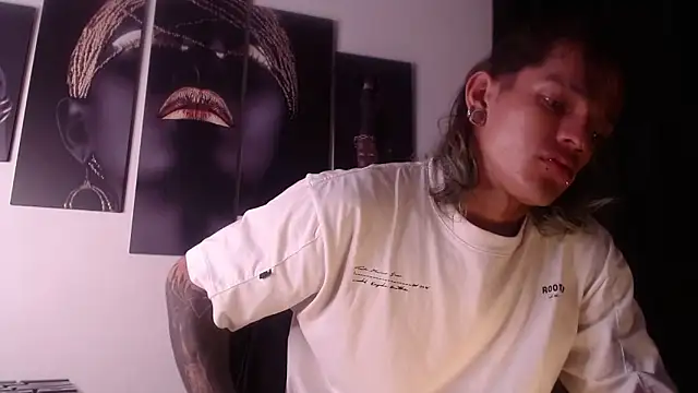 Snapshot of AlbertBernal69 chatting on 5, 11, 2025 AlbertBernal69 online show from 5, 11, 2025