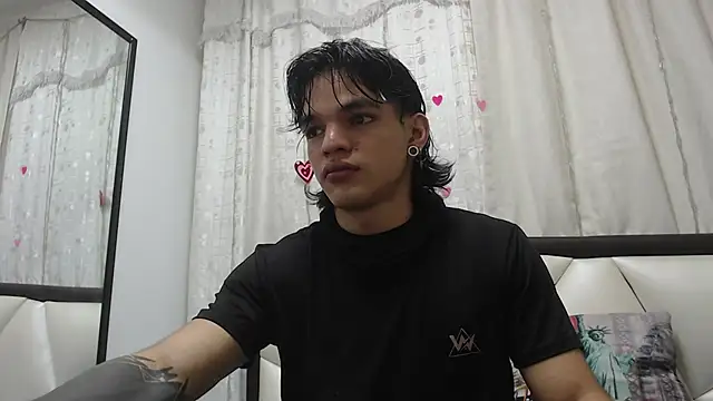 Snapshot of AlbertBernal69 chatting on 17, 3, 2025 AlbertBernal69 online show from 17, 3, 2025