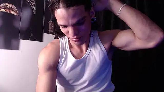 Snapshot of AlbertBernal69 chatting on 19, 10, 2025 AlbertBernal69 online show from 19, 10, 2025