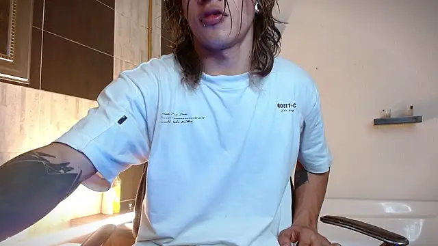 AlbertBernal69 online show from 19, 12, 2025