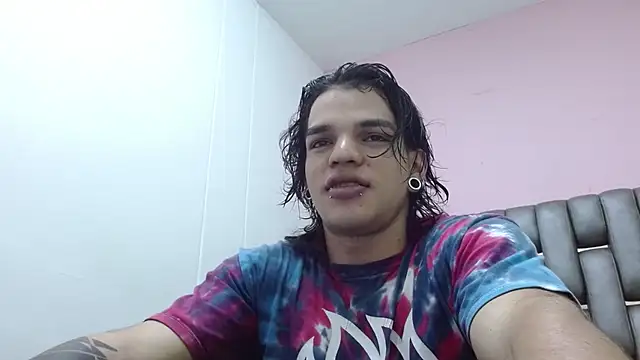 Snapshot of AlbertBernal69 chatting on 23, 9, 2025 AlbertBernal69 online show from 23, 9, 2025