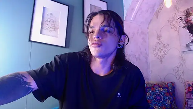 Snapshot of AlbertBernal69 chatting on 17, 10, 2025 AlbertBernal69 online show from 17, 10, 2025