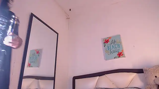 Snapshot of AlbertBernal69 chatting on 27, 11, 2025 AlbertBernal69 online show from 27, 11, 2025