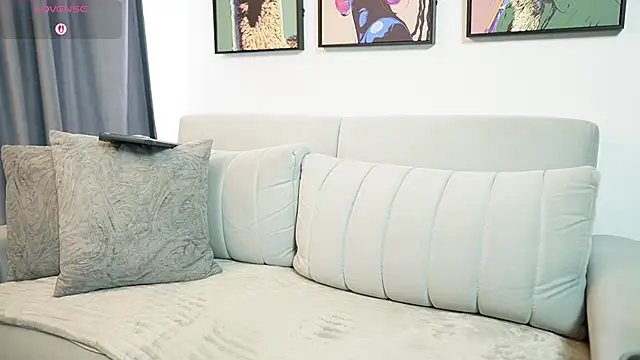 emily smittt online show from 23, 11, 2025