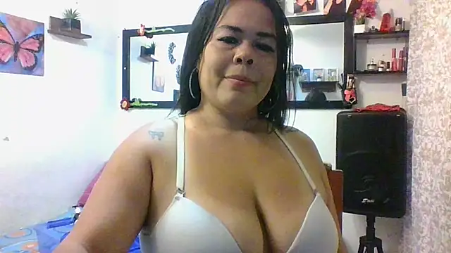 ChiaraFioree online show from 9, 9, 2025