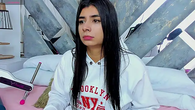 ZiaCalifa online show from 14, 11, 2025